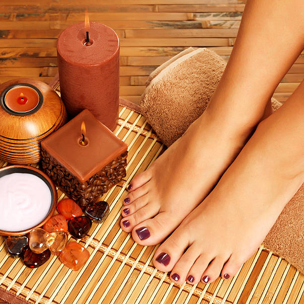 Pose vernis classique sur pieds